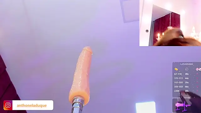 AnthonelaDuque online show from December 15, 2025, 2:17 am