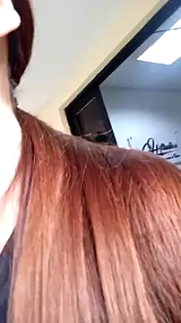 AnthonelaDuque online show from November 11, 2025, 11:27 am