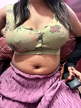 Snapshot of lallela chatting on October 9, 2025, 6:41 pm lallela online show from October 9, 2025, 6:41 pm