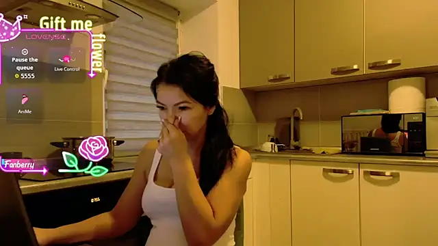 Snapshot of alisoncassie chatting on October 9, 2025, 4:57 am alisoncassie online show from October 9, 2025, 4:57 am