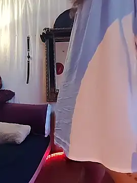 Snapshot of SelenaHouston chatting on February 23, 2026, 3:52 am SelenaHouston online show from February 23, 2026, 3:52 am