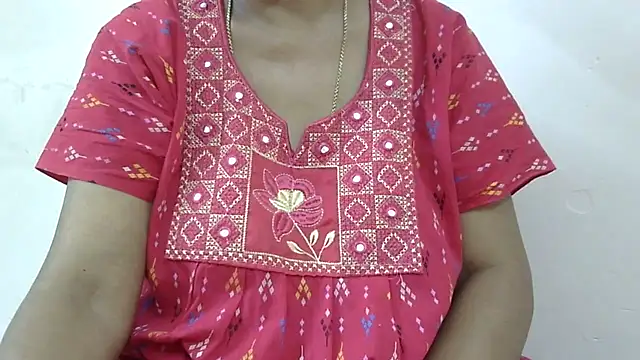 Snapshot of Vijji-telugu chatting on August 5, 2026, 4:17 am Vijji-telugu online show from August 5, 2026, 4:17 am