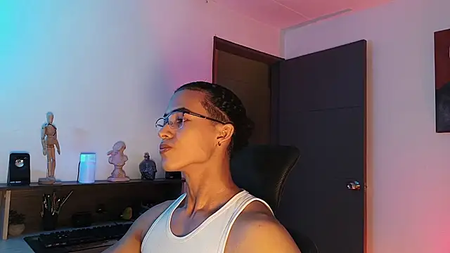 Snapshot of alejo_x3 chatting on September 24, 2025, 11:54 pm alejo x3 online show from September 24, 2025, 11:54 pm