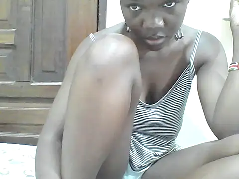 Snapshot of Ebony_Sweetcandy chatting on April 18, 2026, 7:58 pm Ebony Sweetcandy online show from April 18, 2026, 7:58 pm