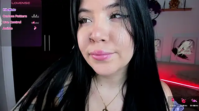 AilynRed online show from September 24, 2025, 1:13 am