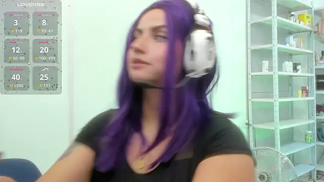 Snapshot of NaharaKamado_ chatting on September 19, 2025, 8:35 pm NaharaKamado online show from September 19, 2025, 8:35 pm