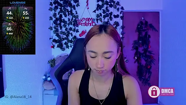 Snapshot of Alana_Pherson chatting on December 14, 2024, 4:01 am Alana Pherson online show from December 14, 2024, 4:01 am