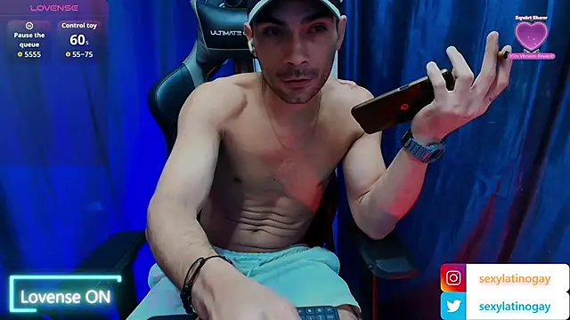 Snapshot of sexyboycolombi4 chatting on December 17, 2025, 8:14 pm sexyboycolombi4 online show from December 17, 2025, 8:14 pm