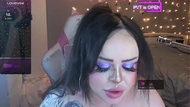 Snapshot of og_maddison chatting on January 21, 2025, 12:15 am og maddison online show from January 21, 2025, 12:15 am