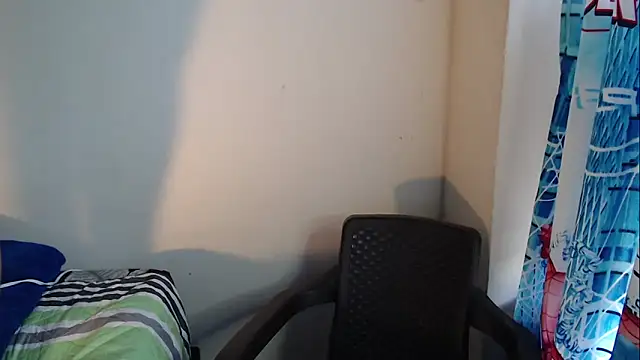 Plug Control online show from October 24, 2025, 4:06 pm