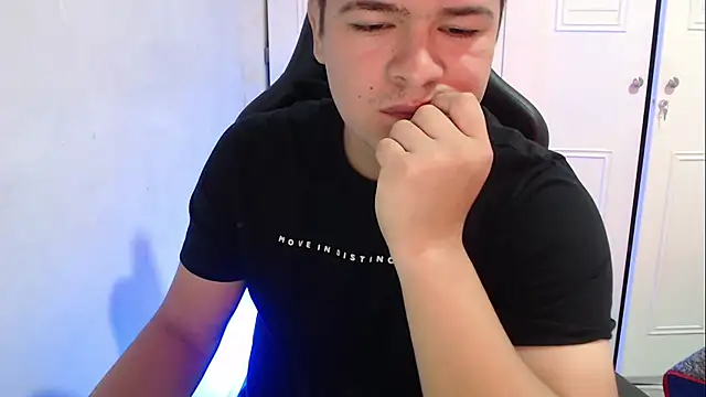 Plug Control online show from September 21, 2025, 6:35 pm