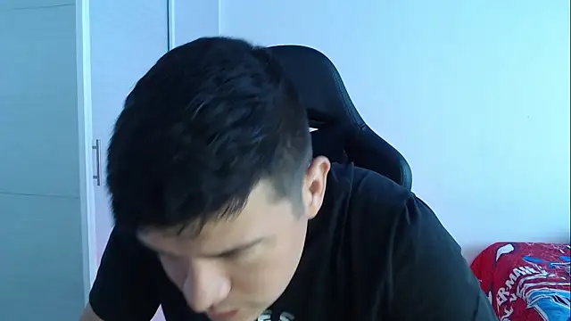 Plug Control online show from September 9, 2025, 1:42 pm