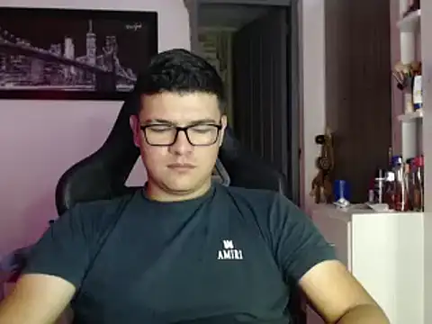 Plug Control online show from February 25, 2025, 7:27 pm