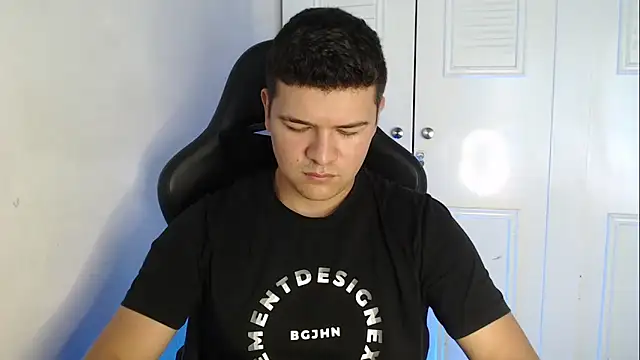 Plug Control online show from September 13, 2025, 7:25 pm