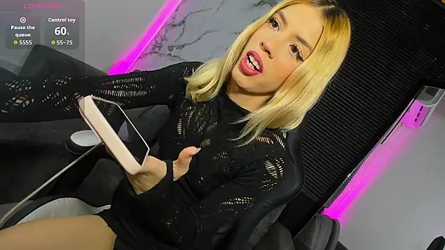 Courtney gonet online show from February 7, 2026, 12:57 pm