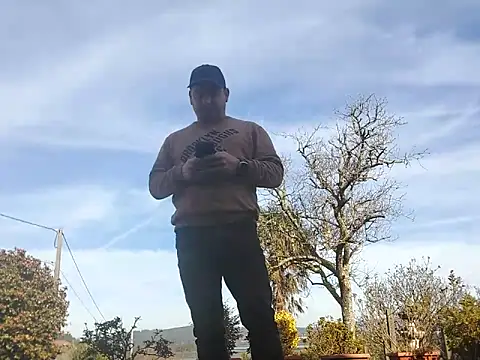 Jose HotLatino online show from February 23, 2026, 3:01 pm