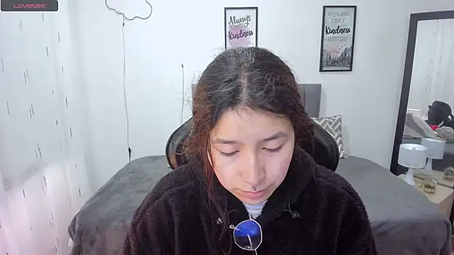 Snapshot of Amy_joones chatting on September 10, 2025, 2:05 pm Amy joones online show from September 10, 2025, 2:05 pm