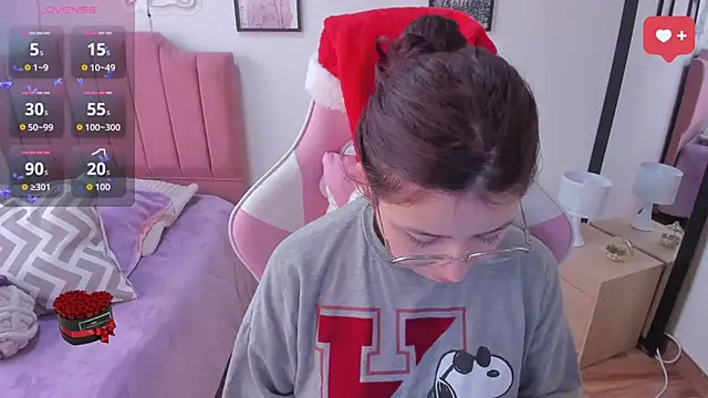 Amy joones online show from December 17, 2025, 12:43 pm