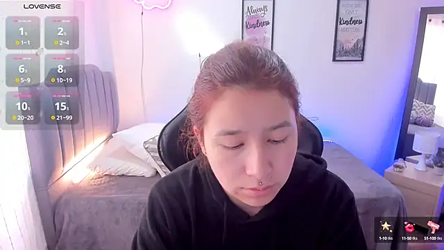 Snapshot of Amy_joones chatting on February 28, 2025, 1:36 pm Amy joones online show from February 28, 2025, 1:36 pm
