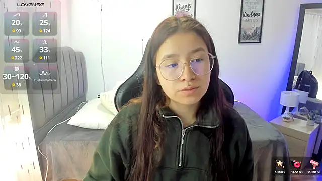 Snapshot of Amy_joones chatting on March 15, 2025, 1:29 pm Amy joones online show from March 15, 2025, 1:29 pm
