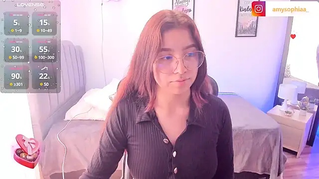 Snapshot of Amy_joones chatting on March 6, 2025, 4:49 pm Amy joones online show from March 6, 2025, 4:49 pm