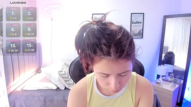 Snapshot of Amy_joones chatting on March 10, 2025, 1:43 pm Amy joones online show from March 10, 2025, 1:43 pm