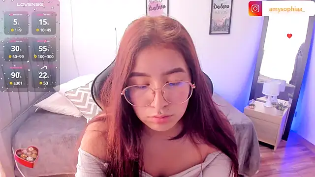 Snapshot of Amy_joones chatting on February 26, 2025, 4:49 pm Amy joones online show from February 26, 2025, 4:49 pm