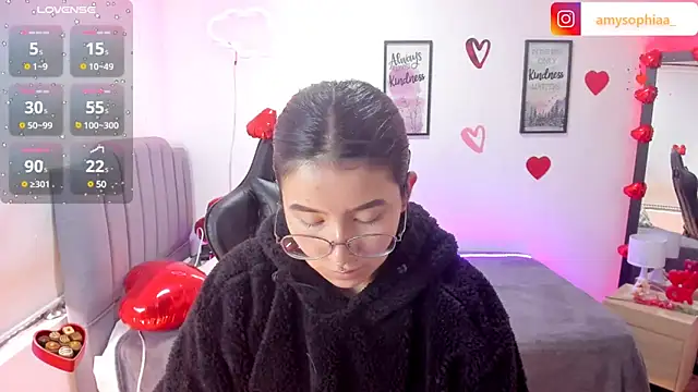 Snapshot of Amy_joones chatting on February 18, 2025, 7:30 pm Amy joones online show from February 18, 2025, 7:30 pm