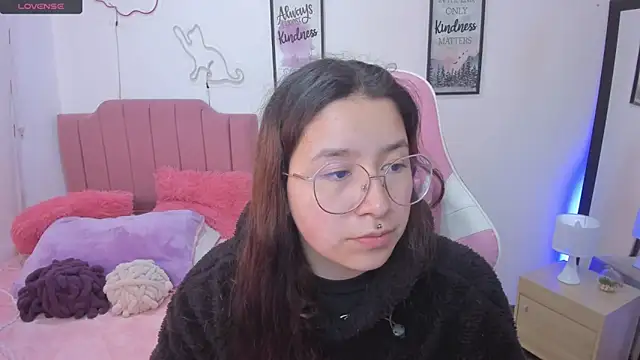 Amy joones online show from November 15, 2025, 12:53 pm