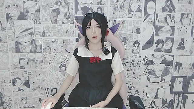 Miahparker online show from October 28, 2025, 4:57 am