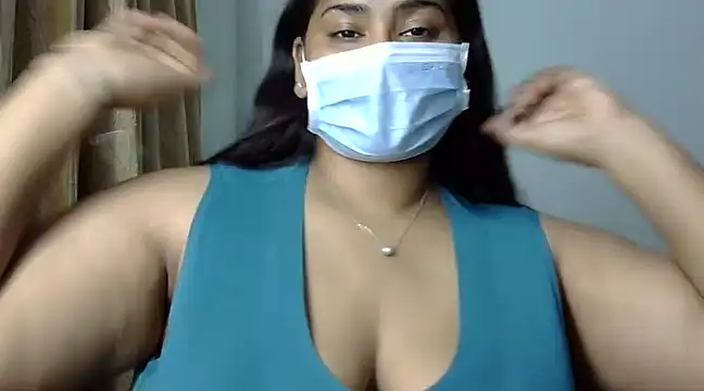 cutelady65 online show from December 4, 2024, 2:20 pm