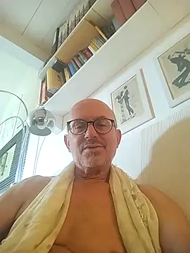 MadProfessor online show from September 17, 2025, 10:17 am