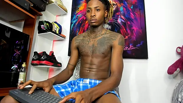 Snapshot of Pantera_black_21 chatting on February 19, 2025, 4:33 pm Pantera black 21 online show from February 19, 2025, 4:33 pm