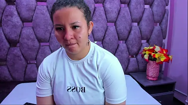 Snapshot of AlaSmith chatting on September 20, 2025, 2:38 am AlaSmith online show from September 20, 2025, 2:38 am