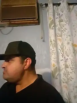 Miguel16i online show from January 24, 2025, 1:35 am