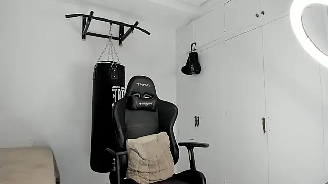 dan01  online show from November 27, 2025, 1:00 pm