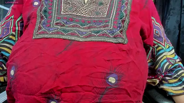 Snapshot of kalpanaaishaa chatting on February 12, 2026, 11:32 am kalpanaaishaa online show from February 12, 2026, 11:32 am