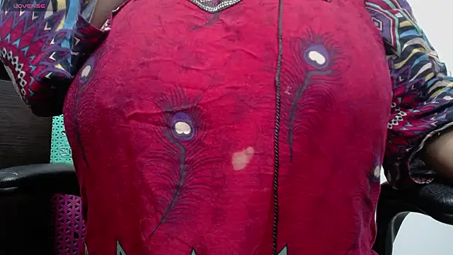 Snapshot of kalpanaaishaa chatting on February 14, 2026, 11:32 am kalpanaaishaa online show from February 14, 2026, 11:32 am