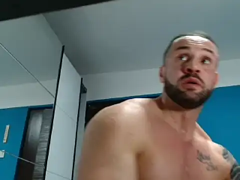 Snapshot of Magnificmuscles89 chatting on February 27, 2025, 10:20 pm Magnificmuscles89 online show from February 27, 2025, 10:20 pm