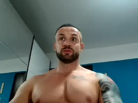 Snapshot of Magnificmuscles89 chatting on February 14, 2025, 9:21 pm Magnificmuscles89 online show from February 14, 2025, 9:21 pm