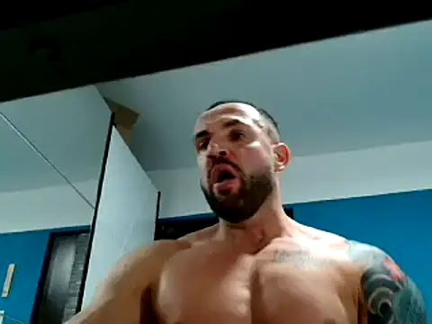 Snapshot of Magnificmuscles89 chatting on February 5, 2025, 1:54 pm Magnificmuscles89 online show from February 5, 2025, 1:54 pm