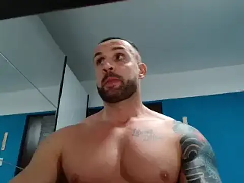 Snapshot of Magnificmuscles89 chatting on February 25, 2025, 4:04 pm Magnificmuscles89 online show from February 25, 2025, 4:04 pm