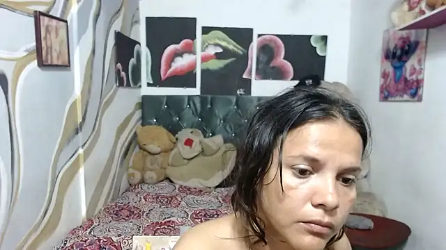 manzanahot9 online show from March 24, 2026, 12:38 pm