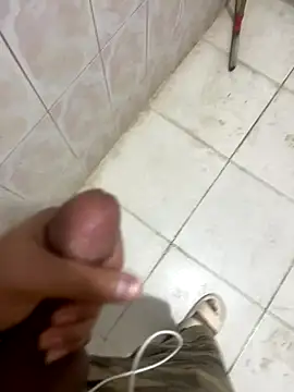 Snapshot of MeGo202455 chatting on November 7, 2025, 10:35 pm MeGo202455 online show from November 7, 2025, 10:35 pm