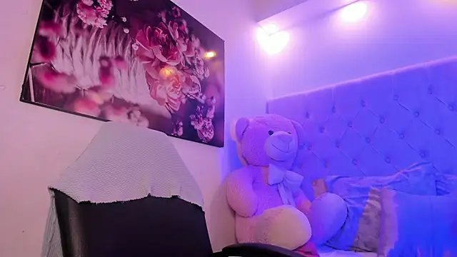 Snapshot of kitty_roouse chatting on February 21, 2026, 4:36 am kitty roouse online show from February 21, 2026, 4:36 am