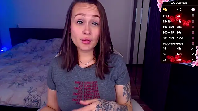 Cutie-Melanie online show from November 19, 2025, 12:16 pm