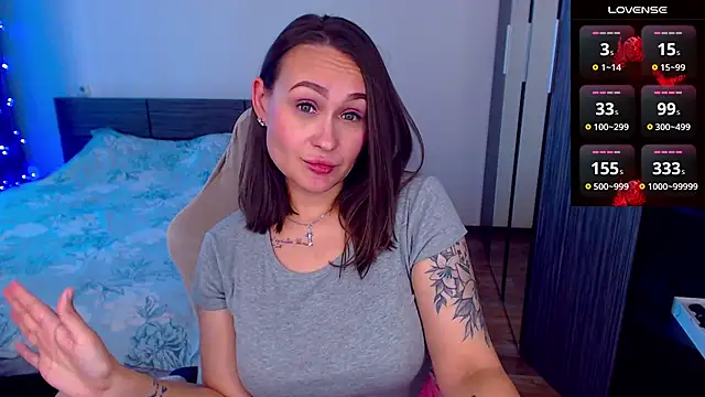 Snapshot of Cutie-Melanie chatting on October 9, 2025, 11:22 am Cutie-Melanie online show from October 9, 2025, 11:22 am