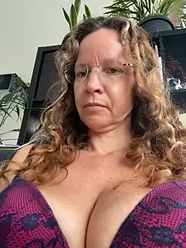 Snapshot of AnnikaRose chatting on September 22, 2025, 6:08 am AnnikaRose online show from September 22, 2025, 6:08 am