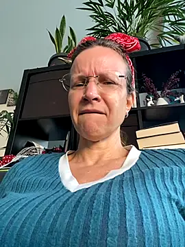 Snapshot of AnnikaRose chatting on September 25, 2025, 5:46 am AnnikaRose online show from September 25, 2025, 5:46 am
