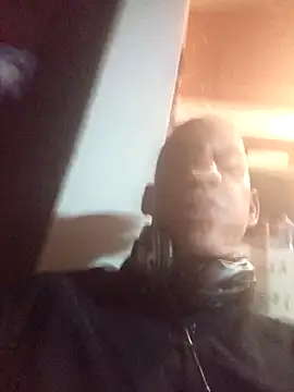 Snapshot of Elvergon3456 chatting on March 9, 2025, 4:27 am Elvergon3456 online show from March 9, 2025, 4:27 am